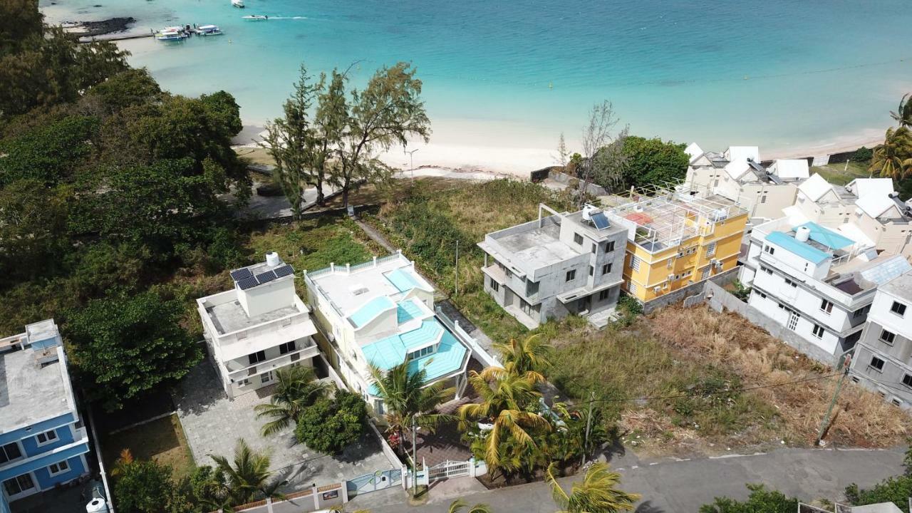 Villa Bella Charming Beachfront Guesthouse บลู เบย์ ภายนอก รูปภาพ