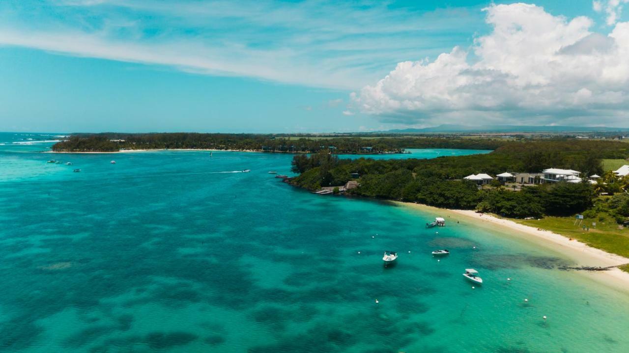 Villa Bella Charming Beachfront Guesthouse บลู เบย์ ภายนอก รูปภาพ