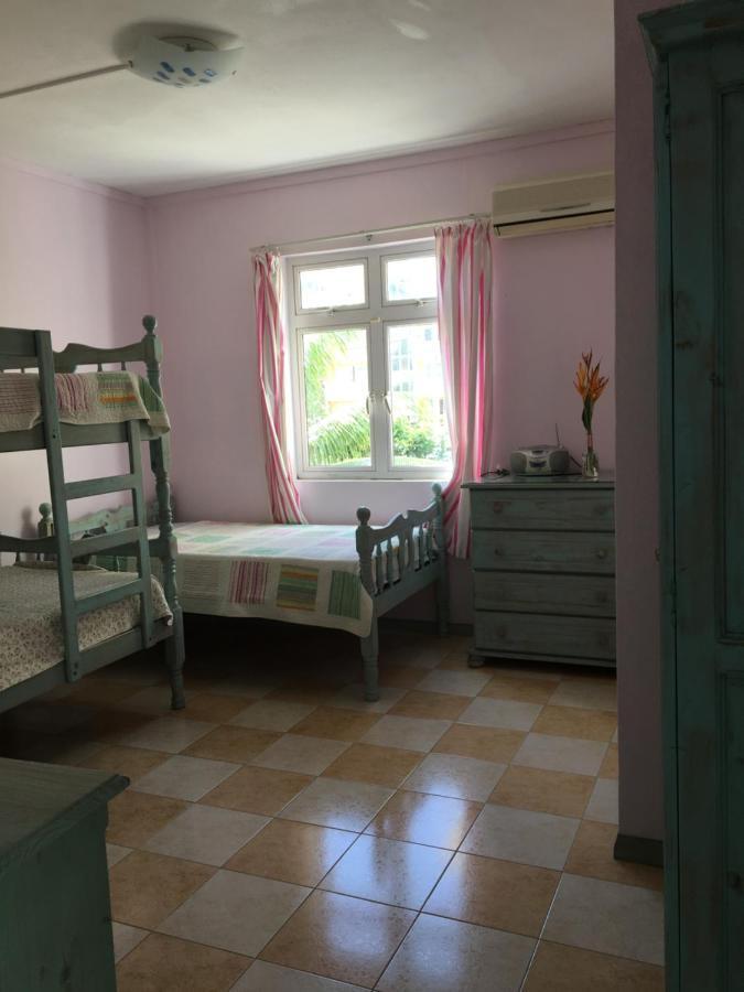 Villa Bella Charming Beachfront Guesthouse บลู เบย์ ภายนอก รูปภาพ